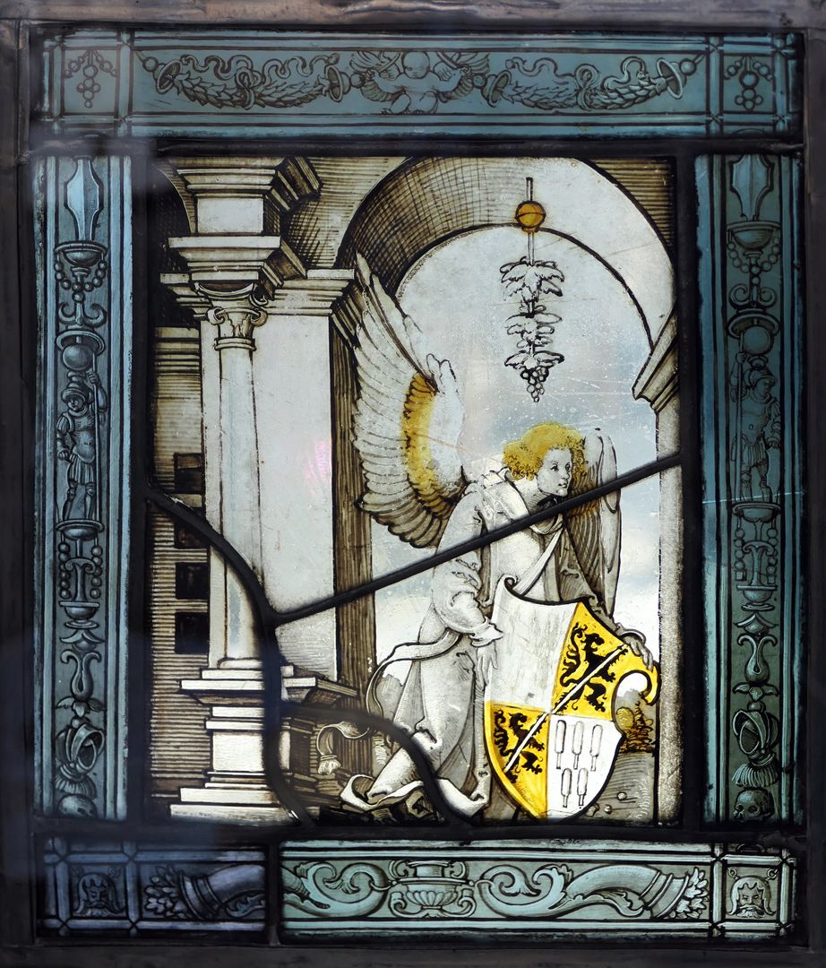 Fenster nIII 1 und sIII 1 des Sebalder Chörleins Drittes Fenster der Reihe, Engel mit Wappen des Bamberger Fürstbischofs, Georg Schenk III. zu Limpurg