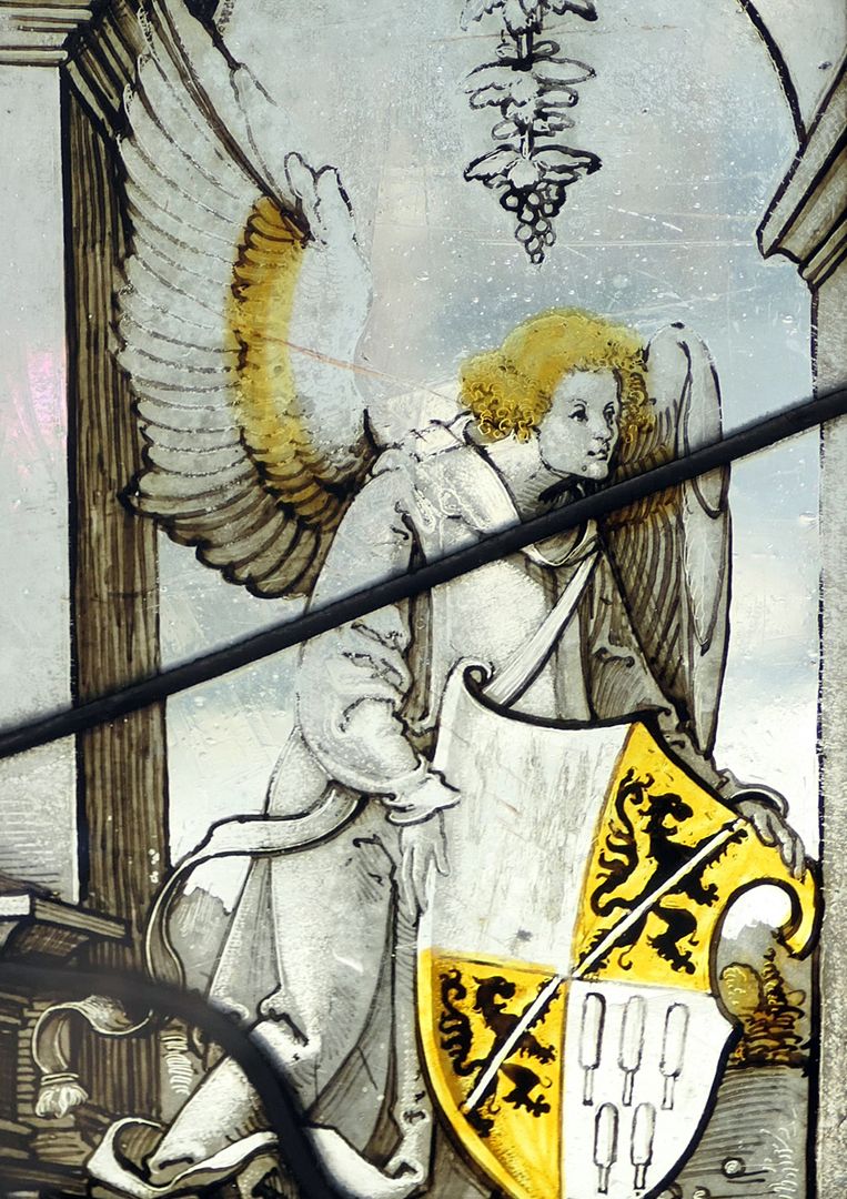 Fenster nIII 1 und sIII 1 des Sebalder Chörleins Drittes Fenster der Reihe, Engel mit Wappen des Bamberger Fürstbischofs, Georg Schenk III. zu Limpurg, Detailansicht