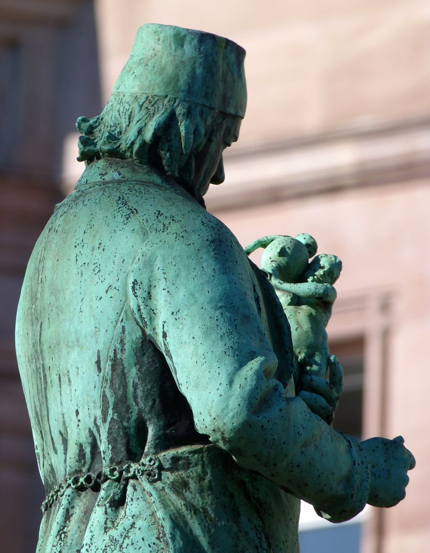 Portrait-Figur des Jakob Daniel Burgschmiet Detailansicht
