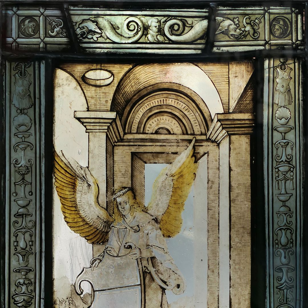 Fenster nIII 1 und sIII 1 des Sebalder Chörleins Zweites Fenster der Reihe, Engel mit österreichischem Bindenschild, Detail