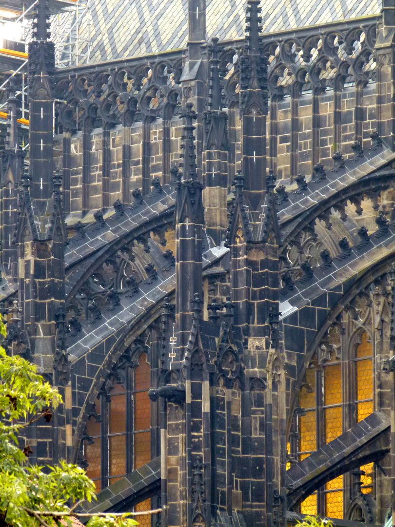 Prag, Veitsdom Hochchor, Strebewerkdetail von NW zweite Hälfte 14. Jh.