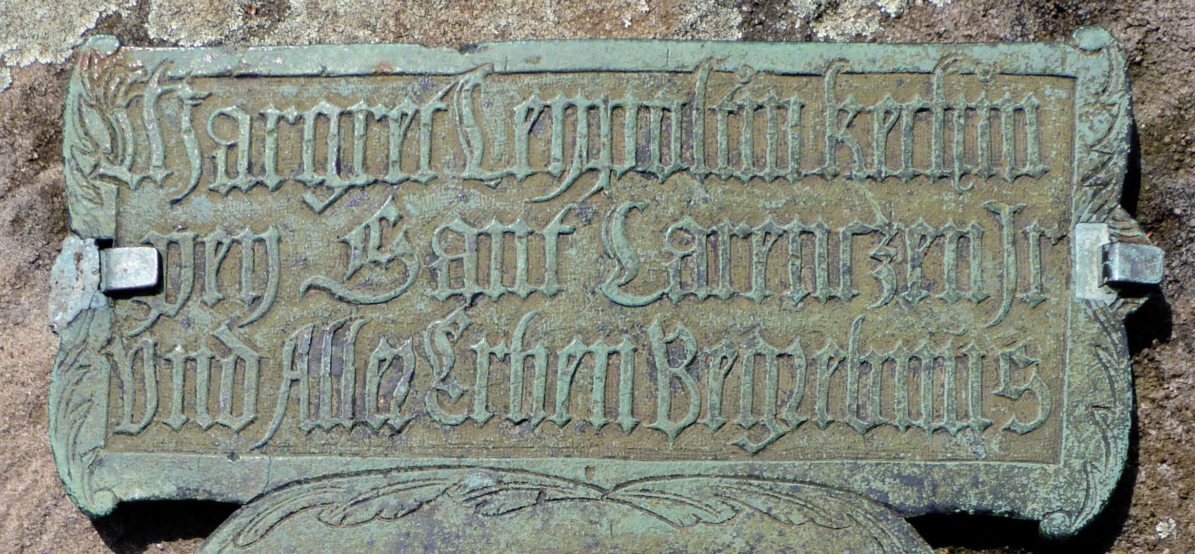Epitaph der Margret Leypoltin Inschrift: Margret Leypoltin kechin / pey Sant Larenczen Ir / Und Aller Erben Begrebnus