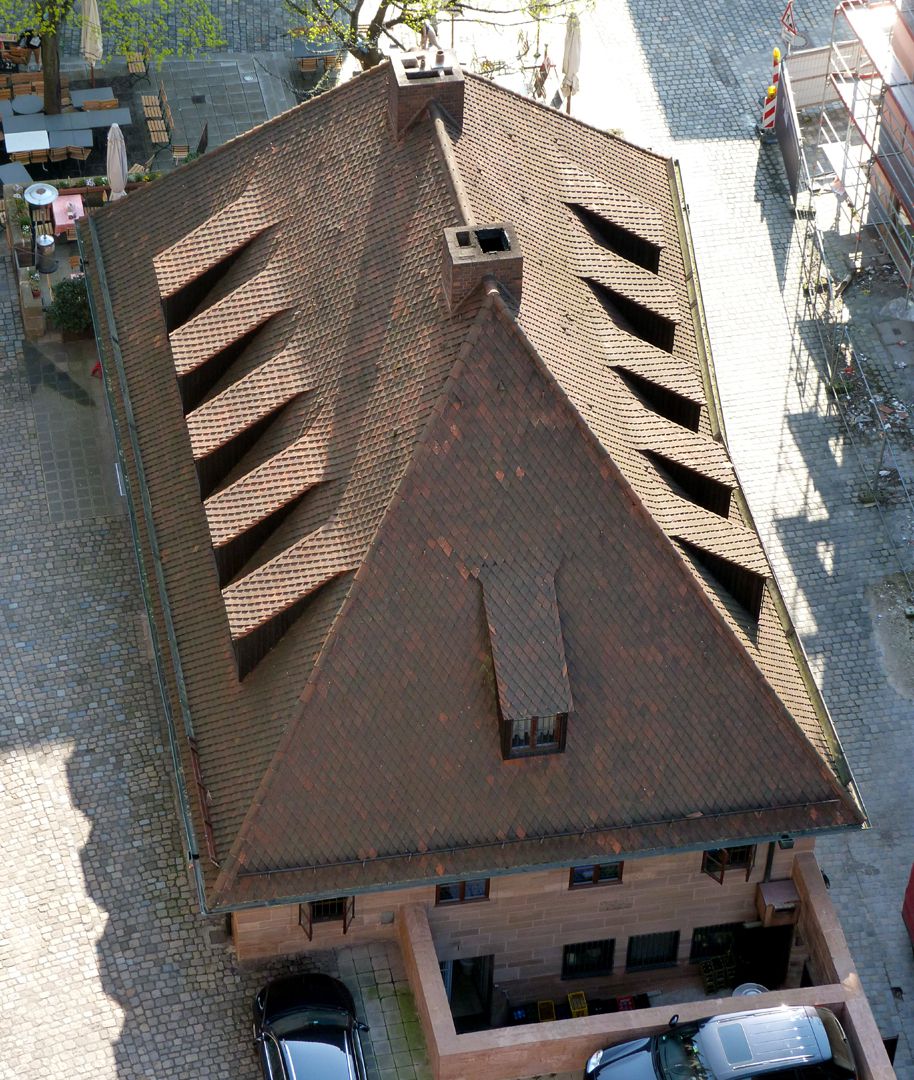 Bratwursthäusle Walmdach