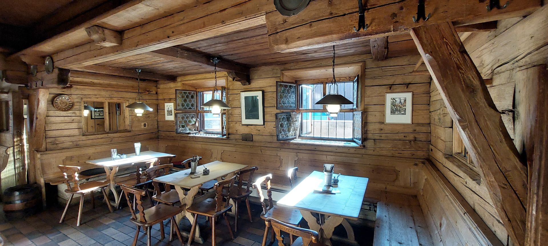 Bratwursthäusle Innenansicht nach Westen