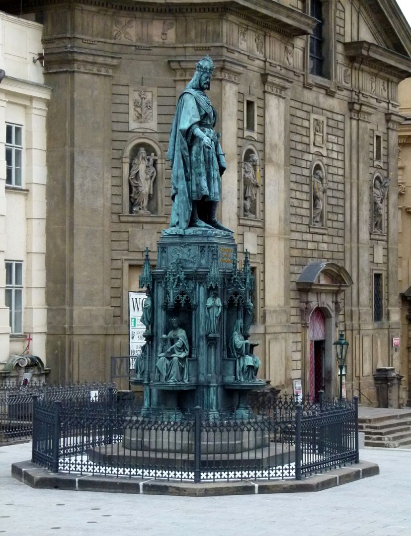 Denkmal Karl IV. (Prag) Gesamtansicht