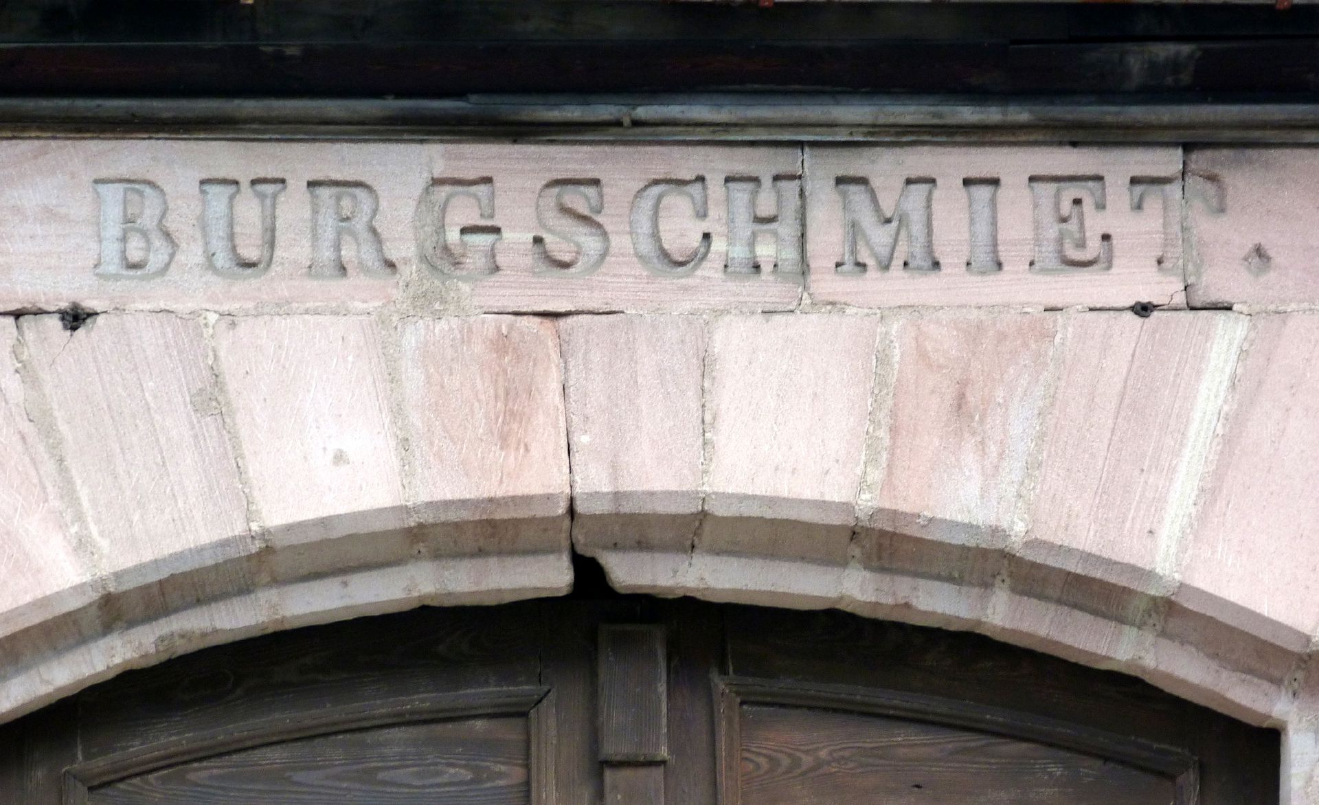 Erzgießerei Burgschmiet Inschrift