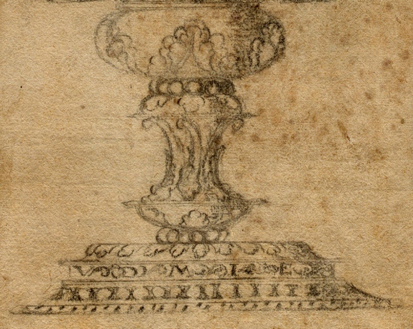 Deckelpokal unteres Blattdrittel, Fuß des Pokals die Buchstaben "VDMIE" (Verbum Domini Manet In Eternum?)