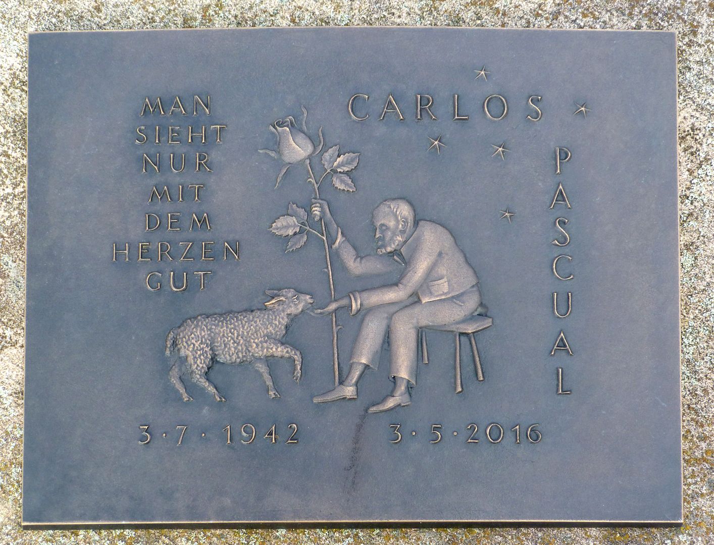 Carlos Pascual Grabstätte Epitaph mit Inschrift