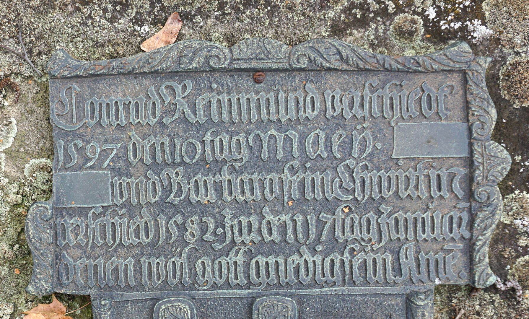 Epitaph des Conrad Reinmund und Ehefrau Barbara Inschrifttafel