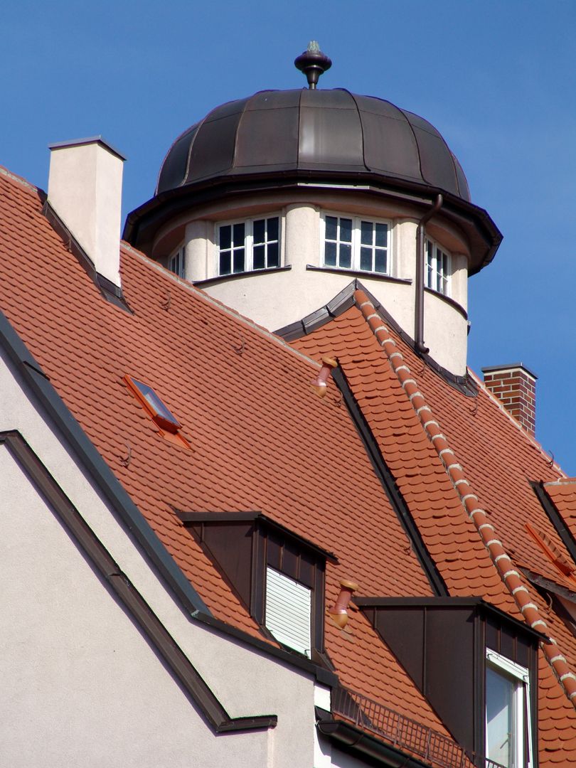 Wohnhaus, Burgschmietstraße 12 Dachlaternenhaube