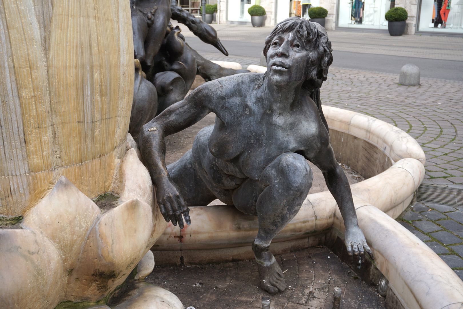 Ehekarussell / Hans-Sachs-Brunnen "Brunnennymphe"