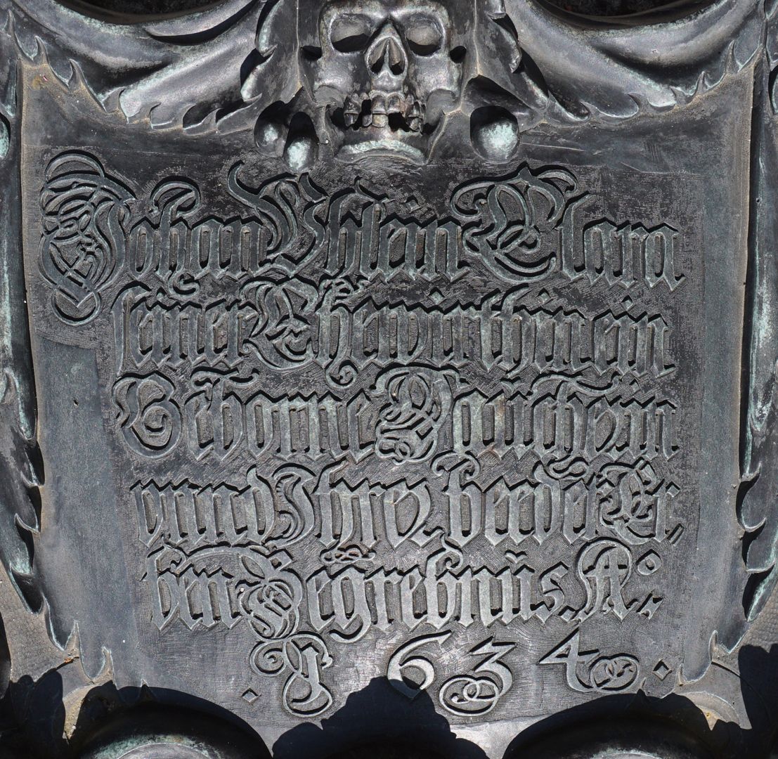 Epitaph Johan Uhlein und Clara Daucher Aufschrift der Trauerdecke