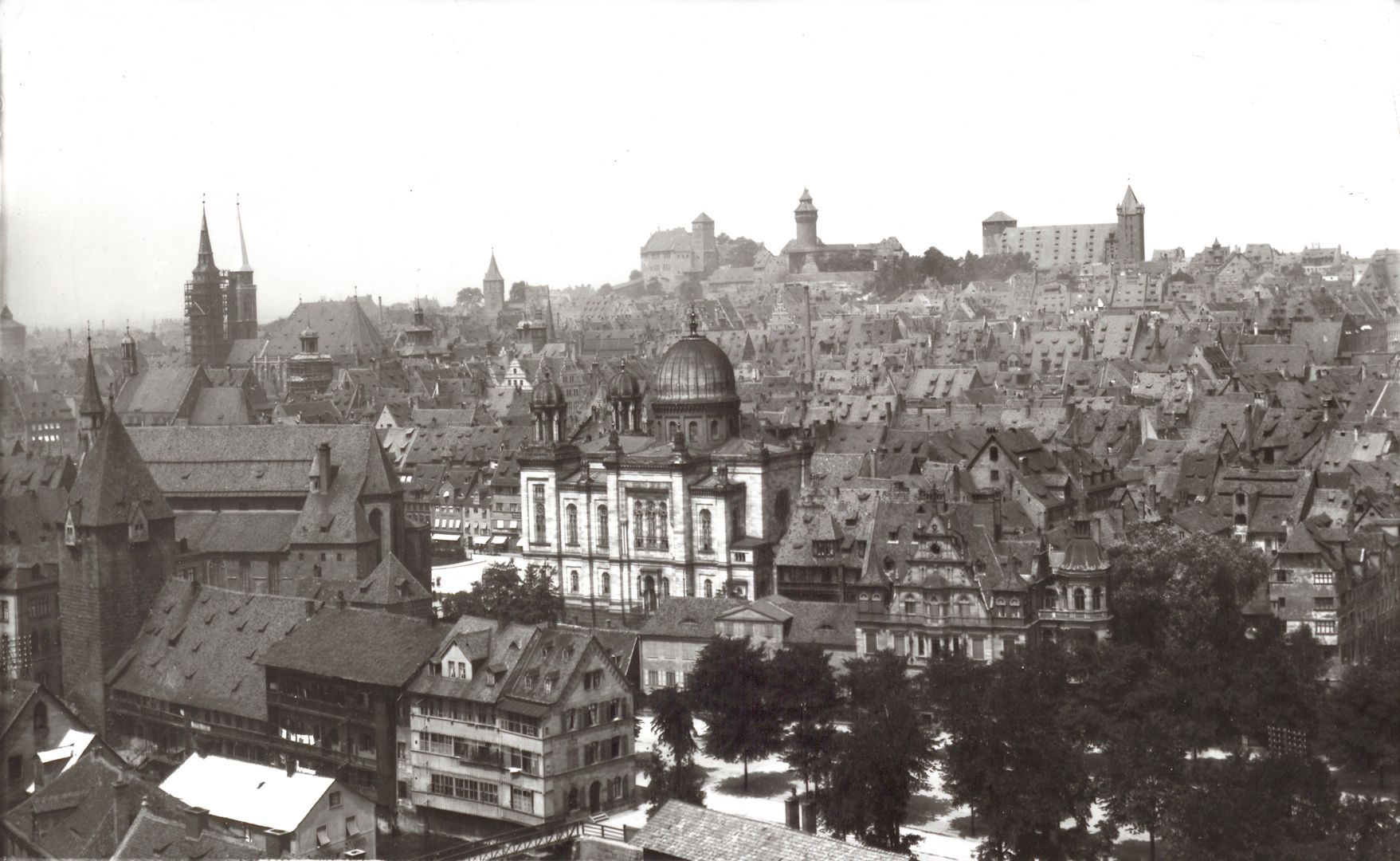 Panorama der nordwestlichen Altstadt von Nürnberg 