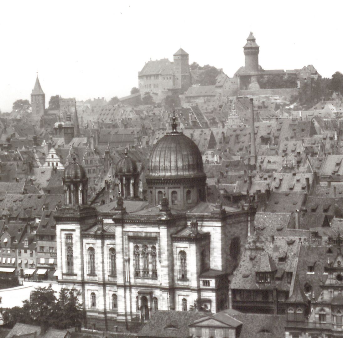 Panorama der nordwestlichen Altstadt von Nürnberg Detailansicht mit Synagoge und Burg