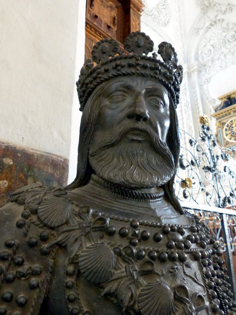 Ferdinand (der Katholische) von Aragón  (Innsbruck) Kopf und Oberkörper