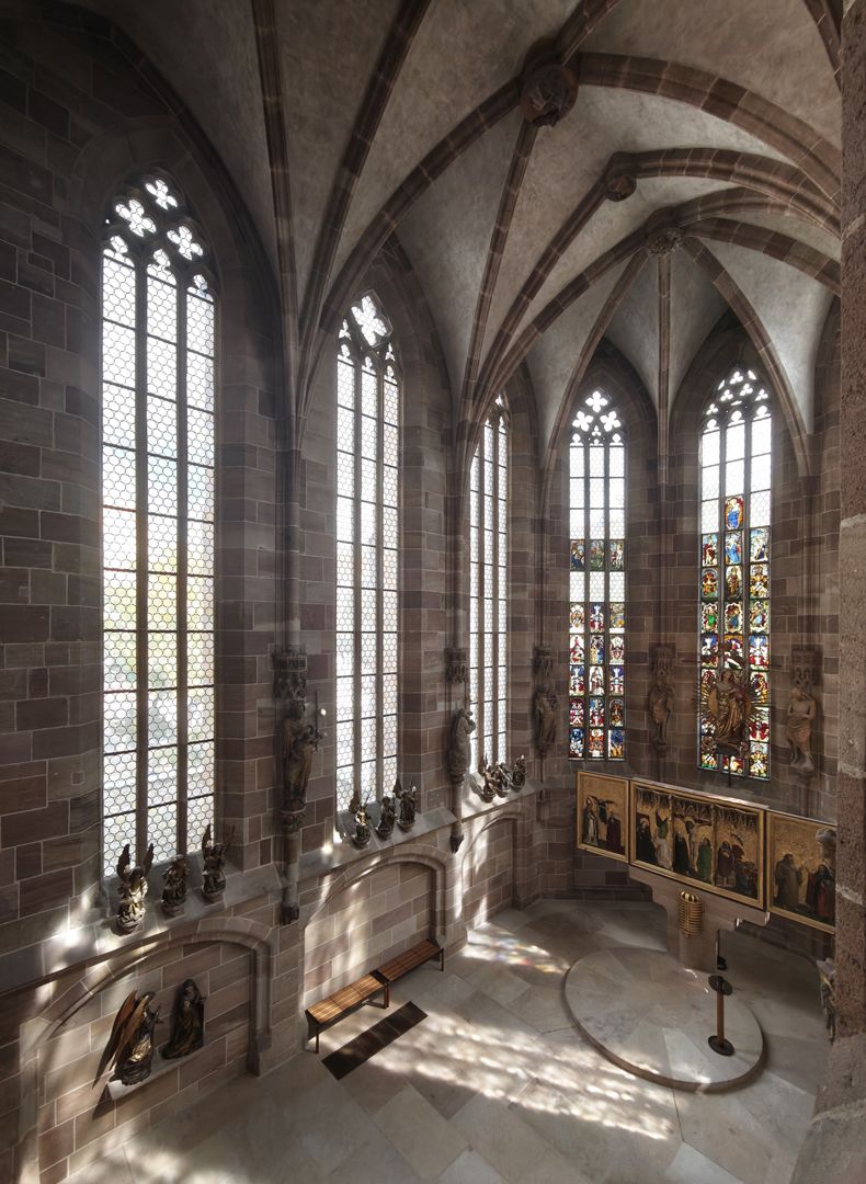 Die Frauenkirche als Architektur Chorraum nach Nordost