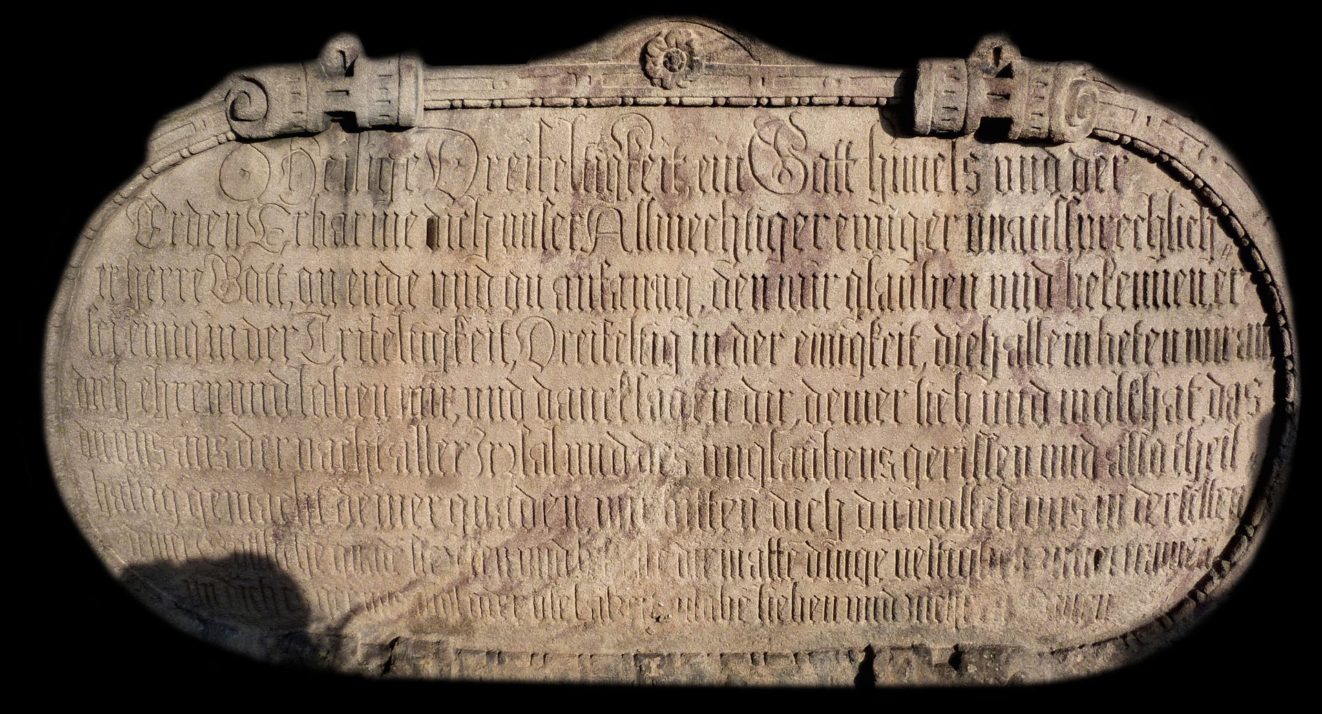 Gedächtnisstein des Wolfgang Müntzer Basis, Inschrift, Frontal