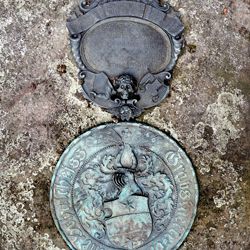 <Johannisfriedhof, Grabstätte E 5