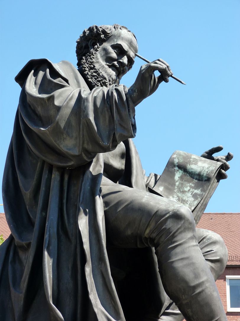 Hans Sachs Denkmal seitliche Ansicht