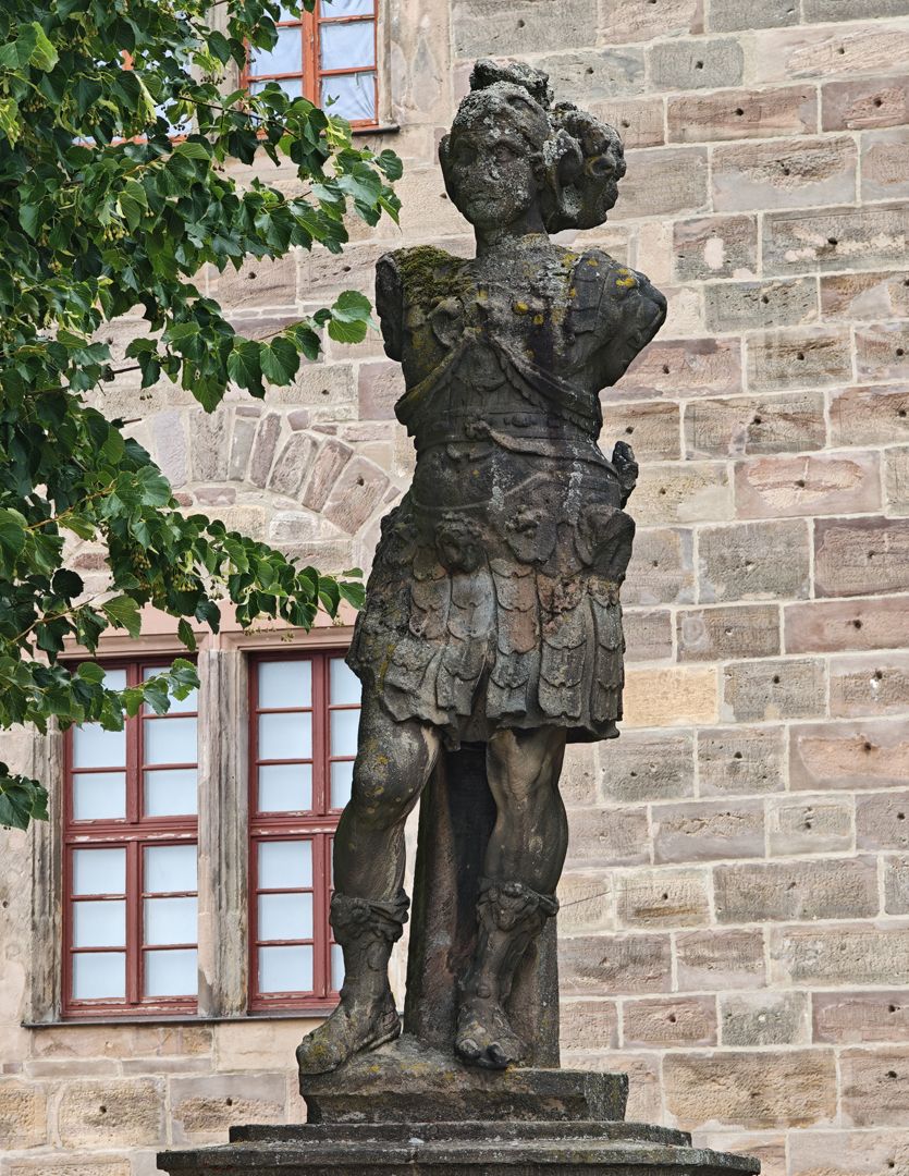 Kriegsgott Mars Frontalansicht