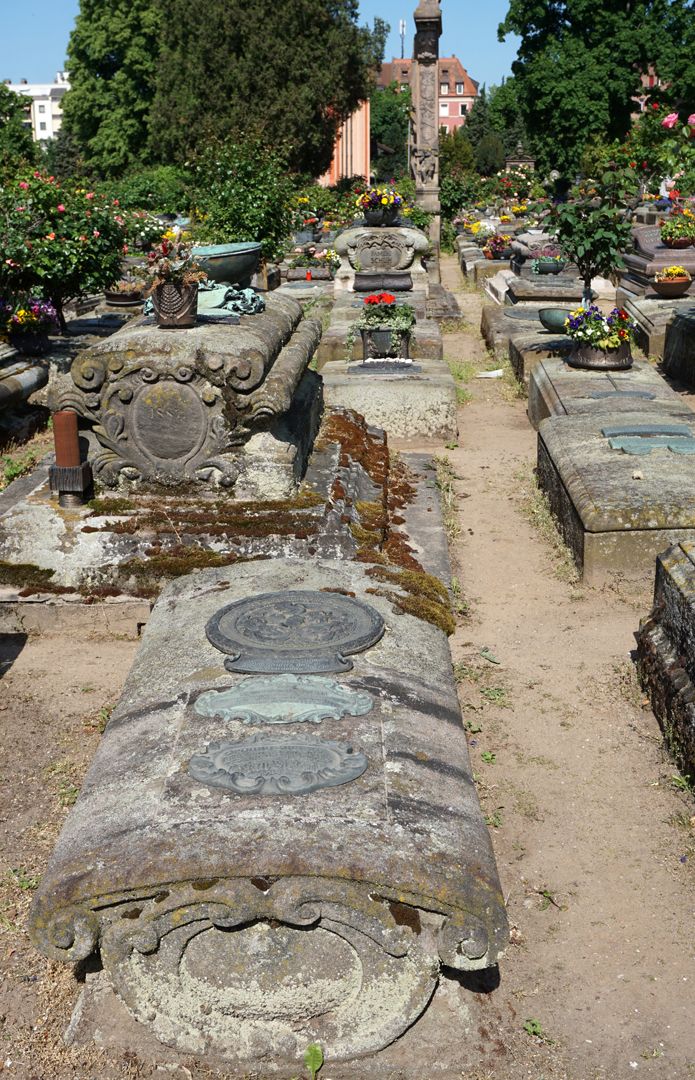 Johannisfriedhof Grabstätte 1446 Ansicht von Osten
