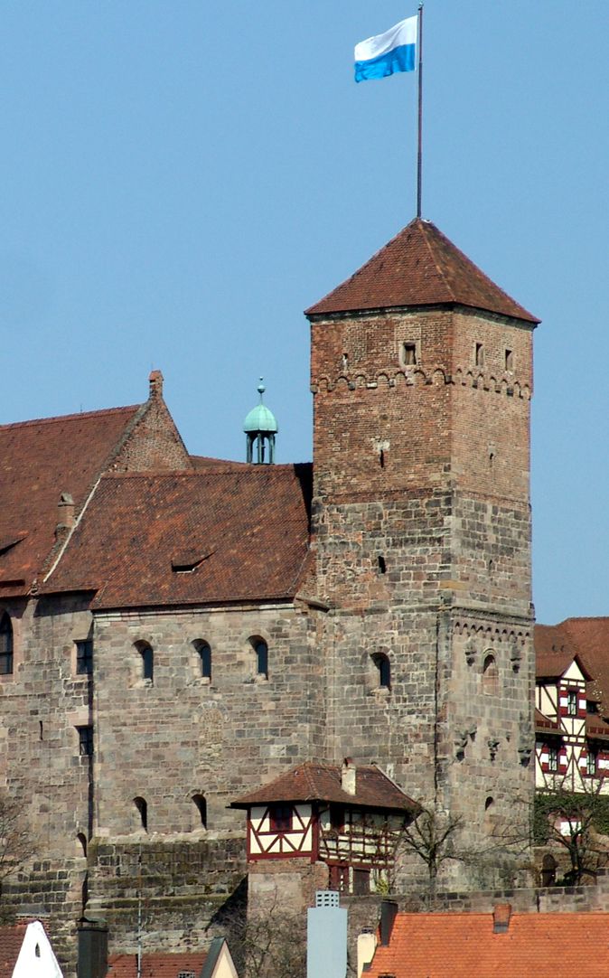 Kapelle der Kaiserburg Kapelle mit "Heidenturm"