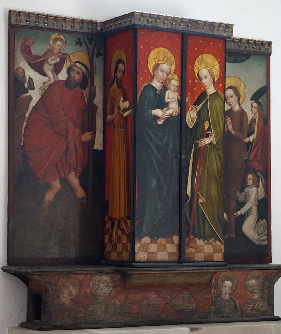 Katharinenaltar geschlossener Altar, Schrägansicht von links