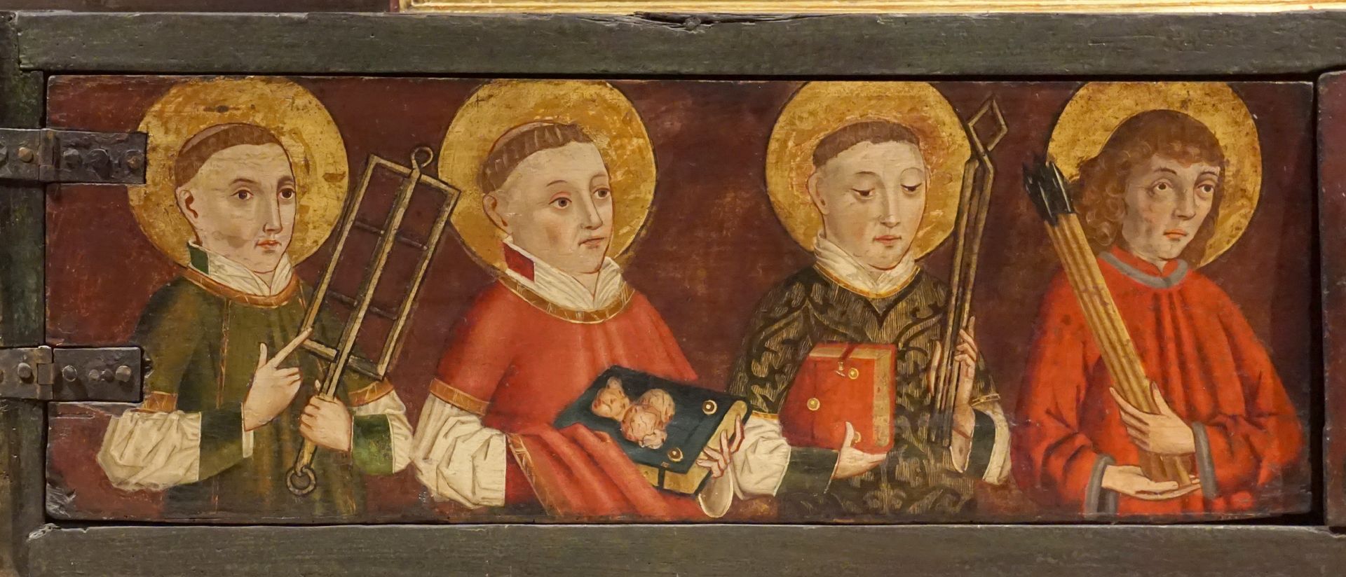 Krell-Altar linke Predellahälfte mit den Heiligen: Laurentius, Stephanus, Vincentius und Sebastian