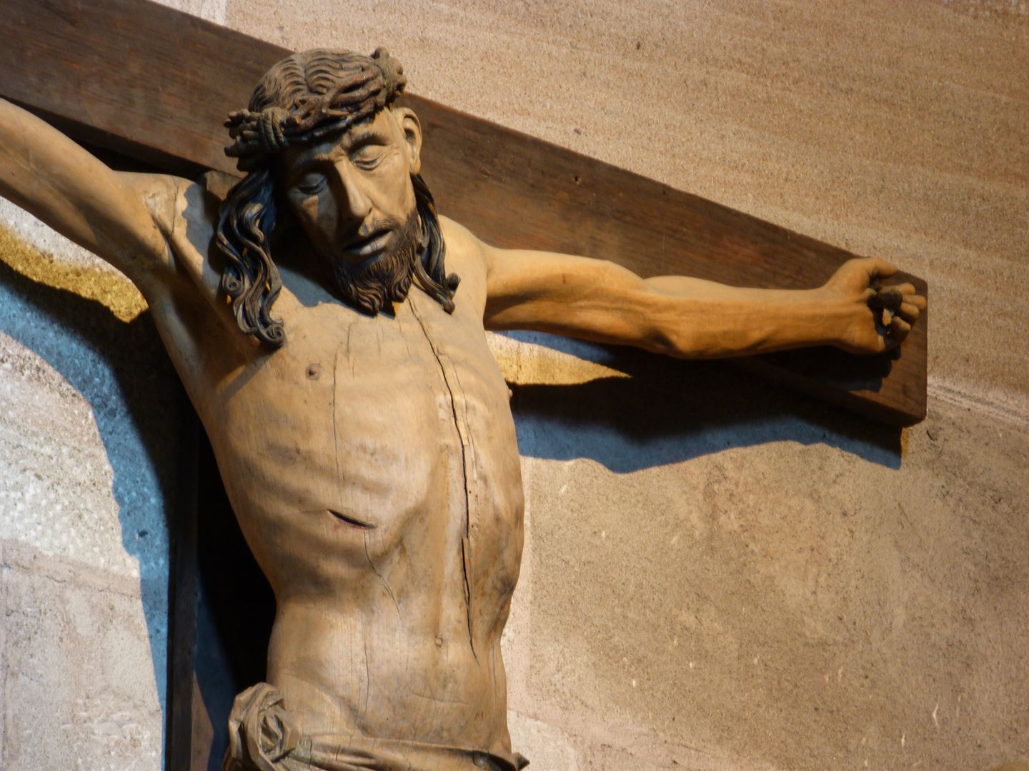 Kreuzigungsgruppe Christus am Kreuz, Detailansicht