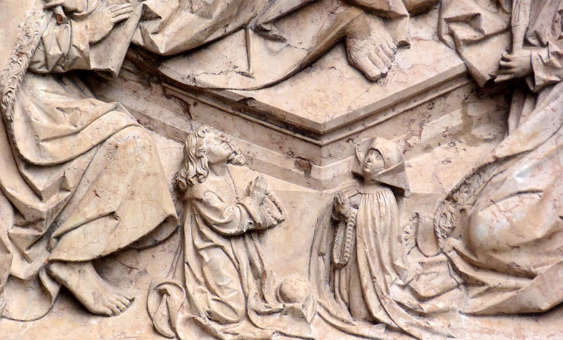 Epitaph des Kunz Horn betendes Stifterpaar zu Füßen Christi