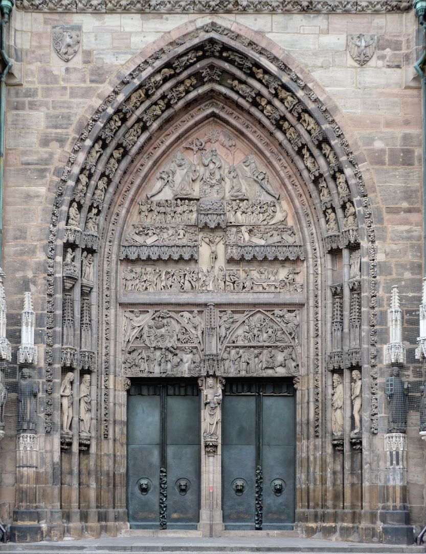 St. Lorenz, Westportal, Bronzetüren Gesamtansicht des historischen Portals mit den neu geschaffenen Bronzetüren