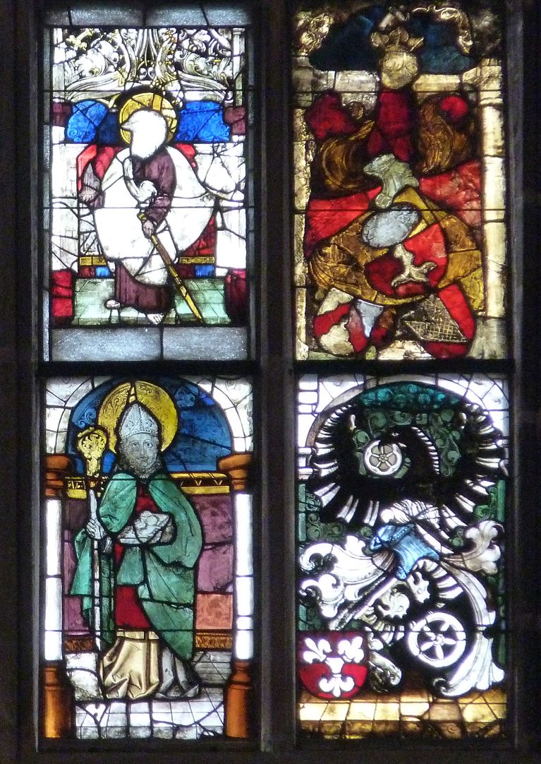 Ratsfenster unterstes Band, rechte Hälfte, oben: links St. Sebald, rechts   Pirckheimer-Wappen; unten: links, Heiliger Stephanus, rechts, Wappen Stromer und ?