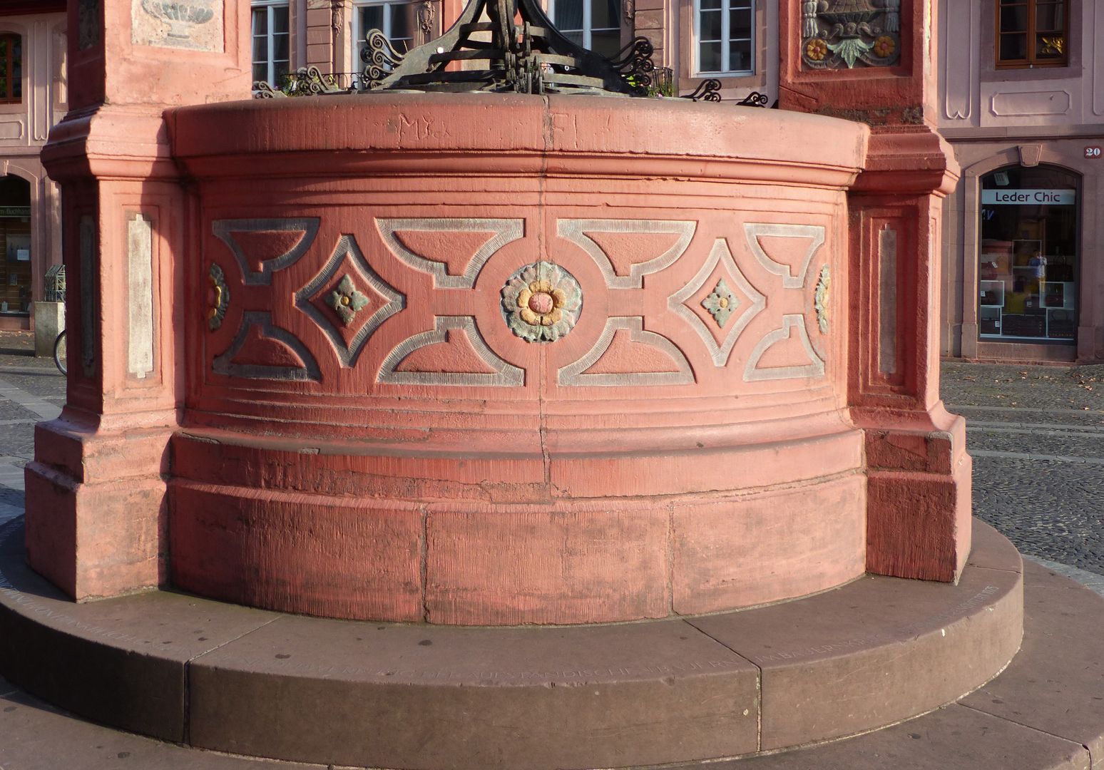 Mainzer Marktbrunnen Brunnen von Norden