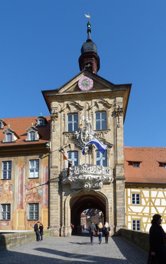 Balkone und Wappen 