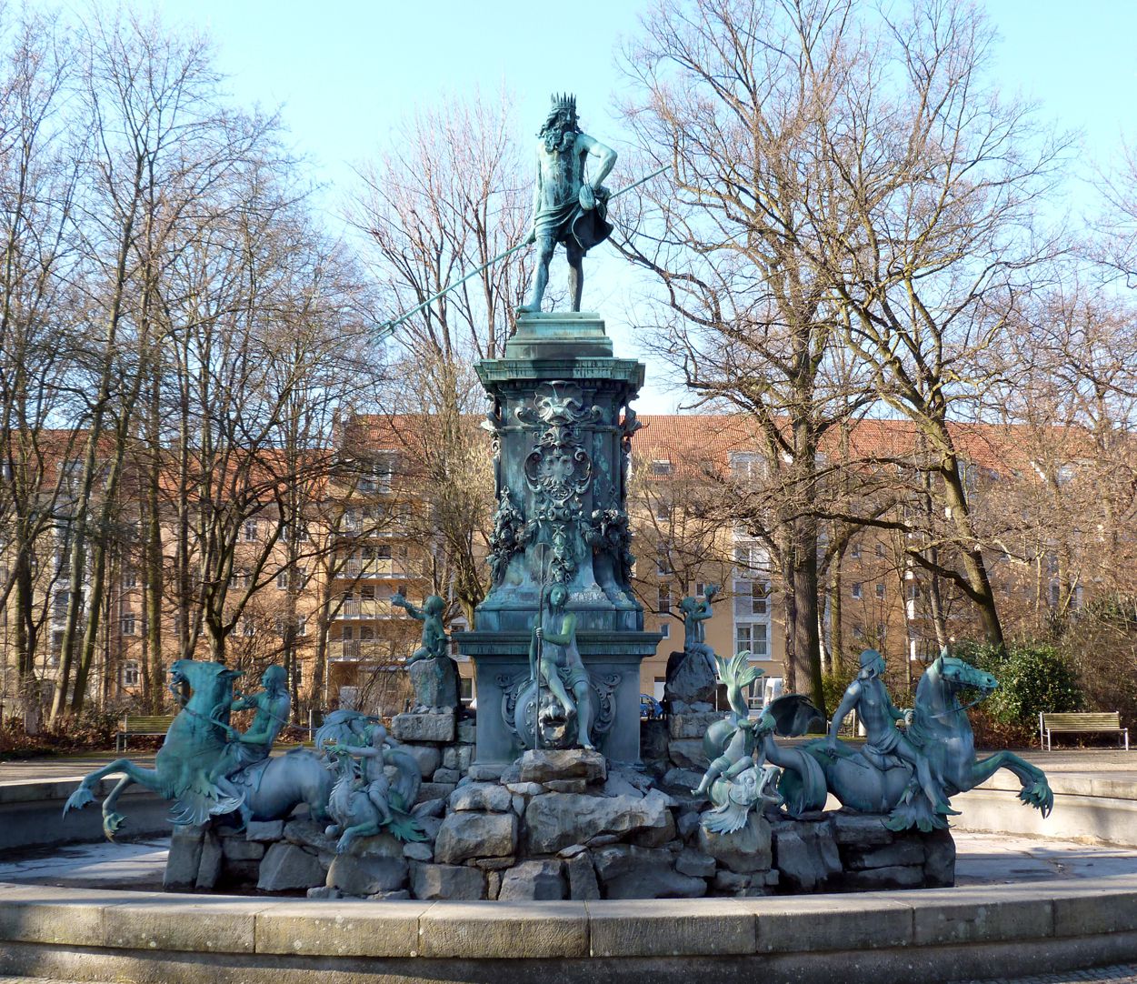 Neptunbrunnen Ansicht von Osten