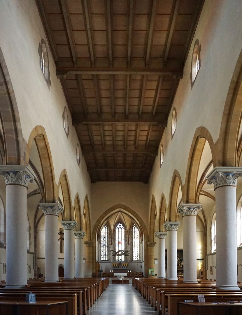Herz-Jesu-Kirche Innenraum, Langhausdecke, Blickrichtung zum Chor