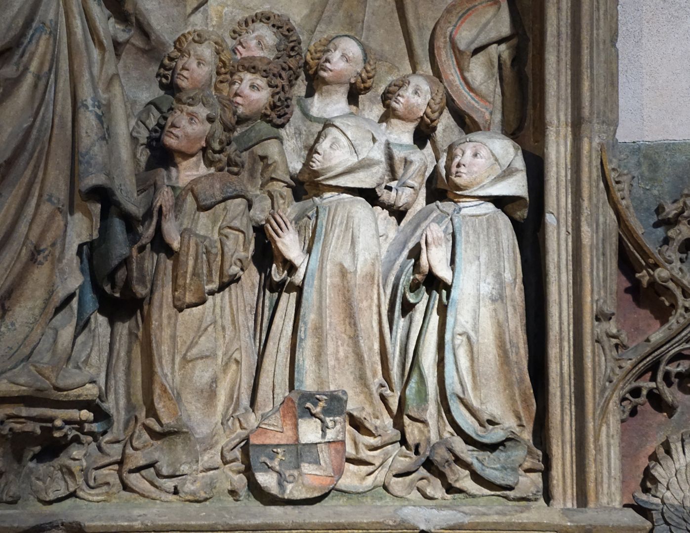 Peringsdörffer-Epitaph Mitglieder der Stifterfamilie, darunter Catharina (gest. 1500), Tochter des Sebald Peringsdörffer und Ehefrau des Jobst Haller, die mit dem Wappen Peringsdörffer/Haller versehen ist