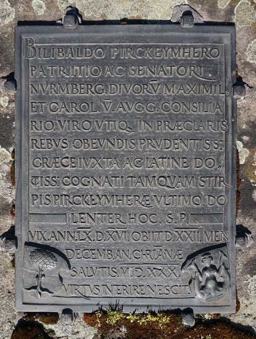 Epitaph des Willibald Pirckheimer Inschrift und Wappen (Pirckheimer und Rieter)