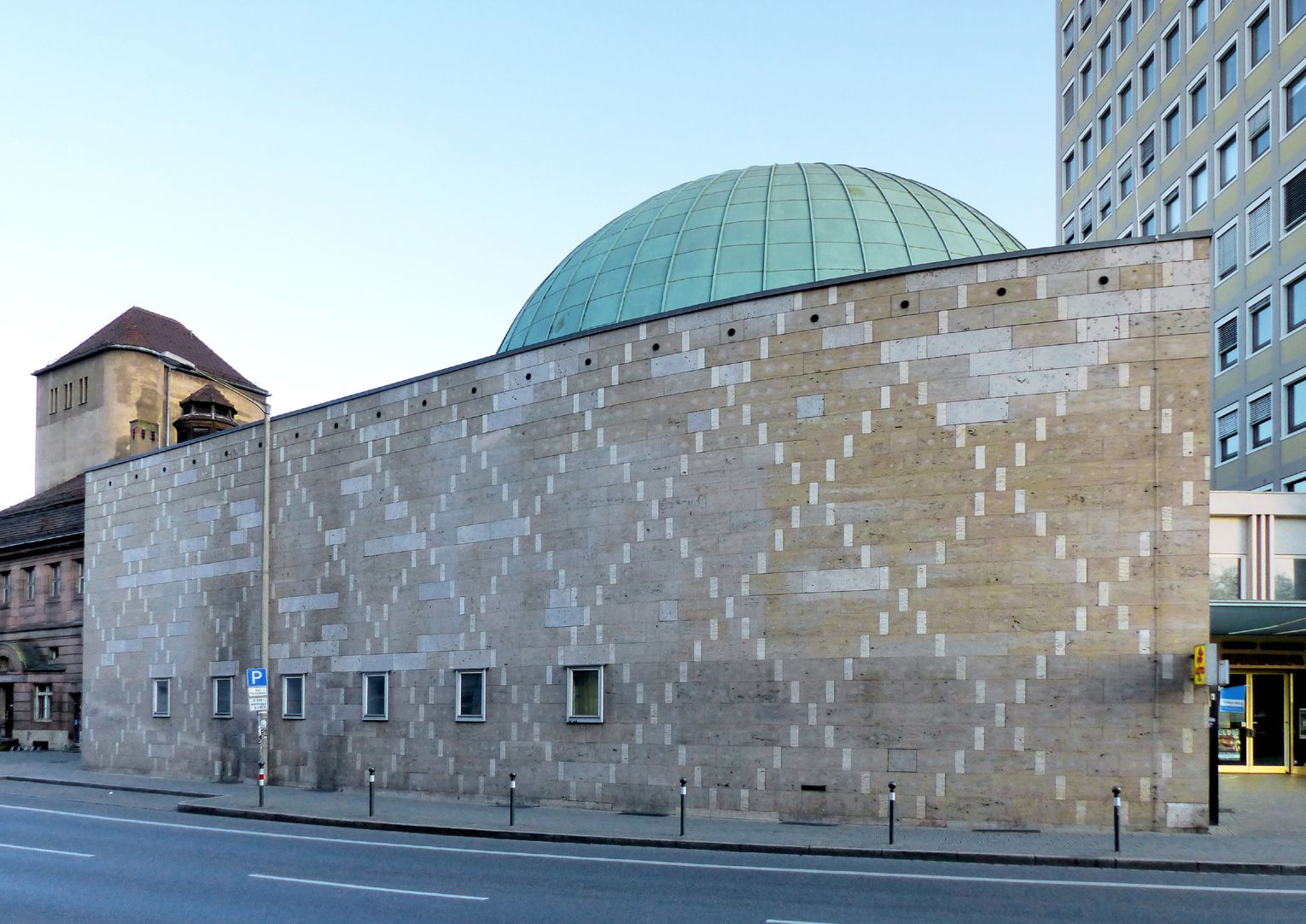 Nicolaus-Copernicus-Planetarium Fassade, Rothenburger Straße