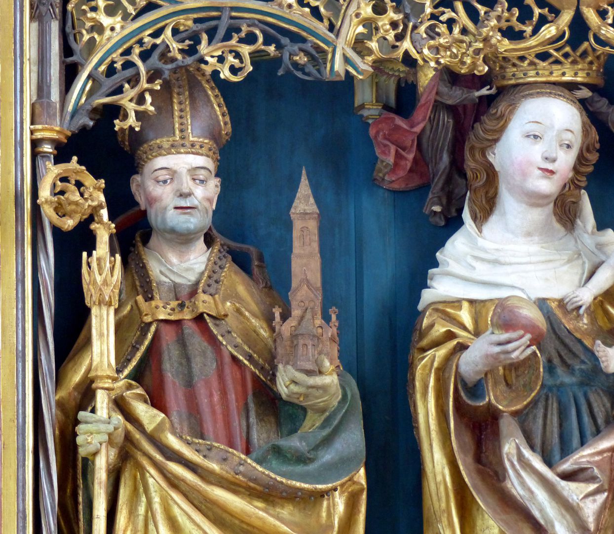 Puschendorfer Hochaltarretabel Hauptschrein, hl. Wolfgang und Maria, Detail