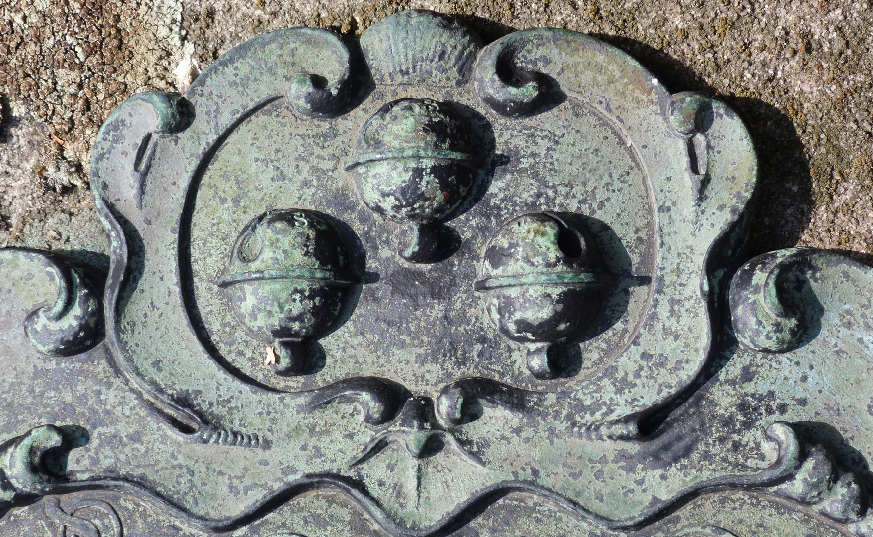 Epitaph auf Grab N 140, Rochusfriedhof Detail