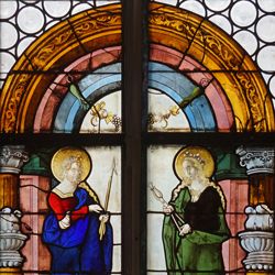 Rochuskapelle / Fenster sV / Hll. Ursula und Apollonia