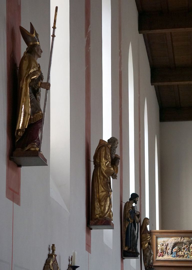 Apostel Judas Thaddäus Langhaus, Ostwand, Standort hier die dritte Skulptur von vorne