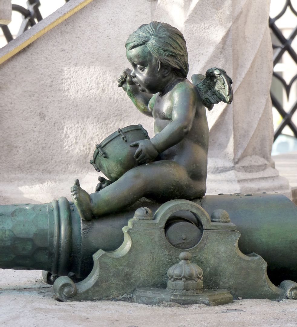 Schöner Brunnen Seitenansicht des restaurierten Paukenspielers (1587 ?)