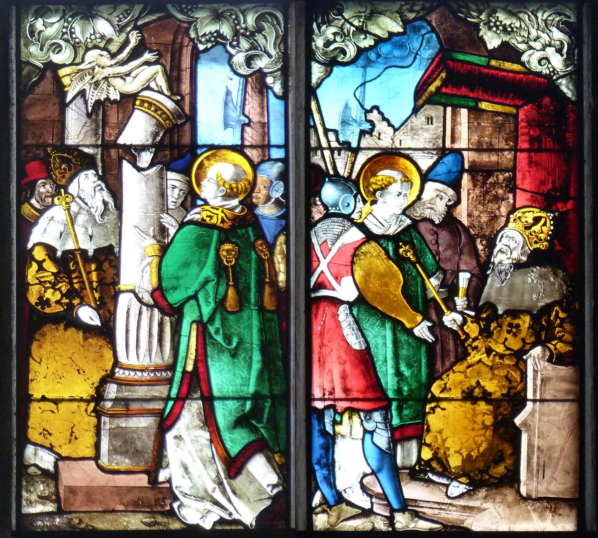 Schmidmayer-Fenster obere Reihe, drittes und viertes Feld: links bricht die Säule eines Götzen zwischen Lorenz und Kaiser Valerian; rechts verhört Valerian den Heiligen