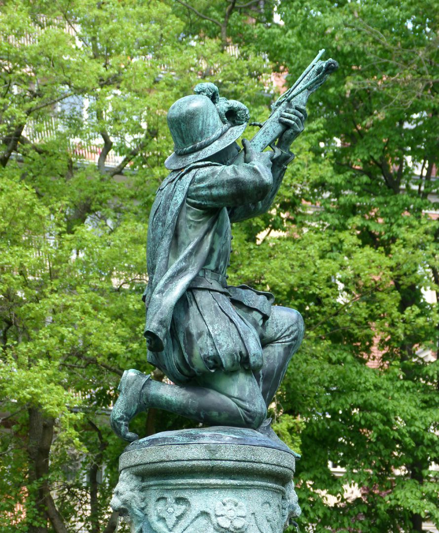 Schnepperschützenbrunnen Figur von Südwest