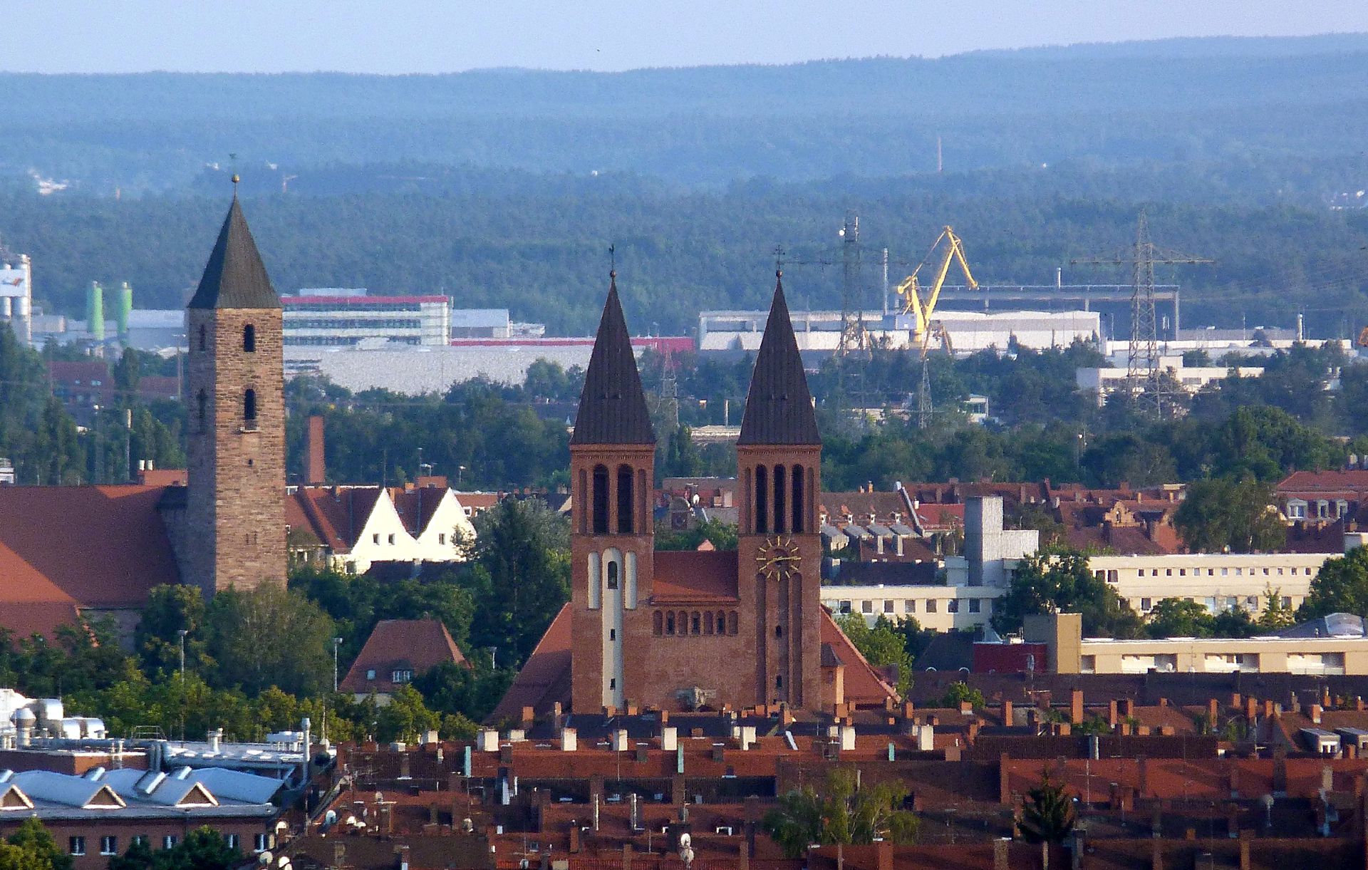 St. Ludwig Blick über die Dächer von Gibitzenhof auf St. Markus und St. Ludwig