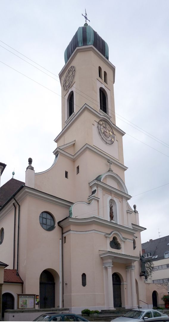 St. Michael Fassadenturm