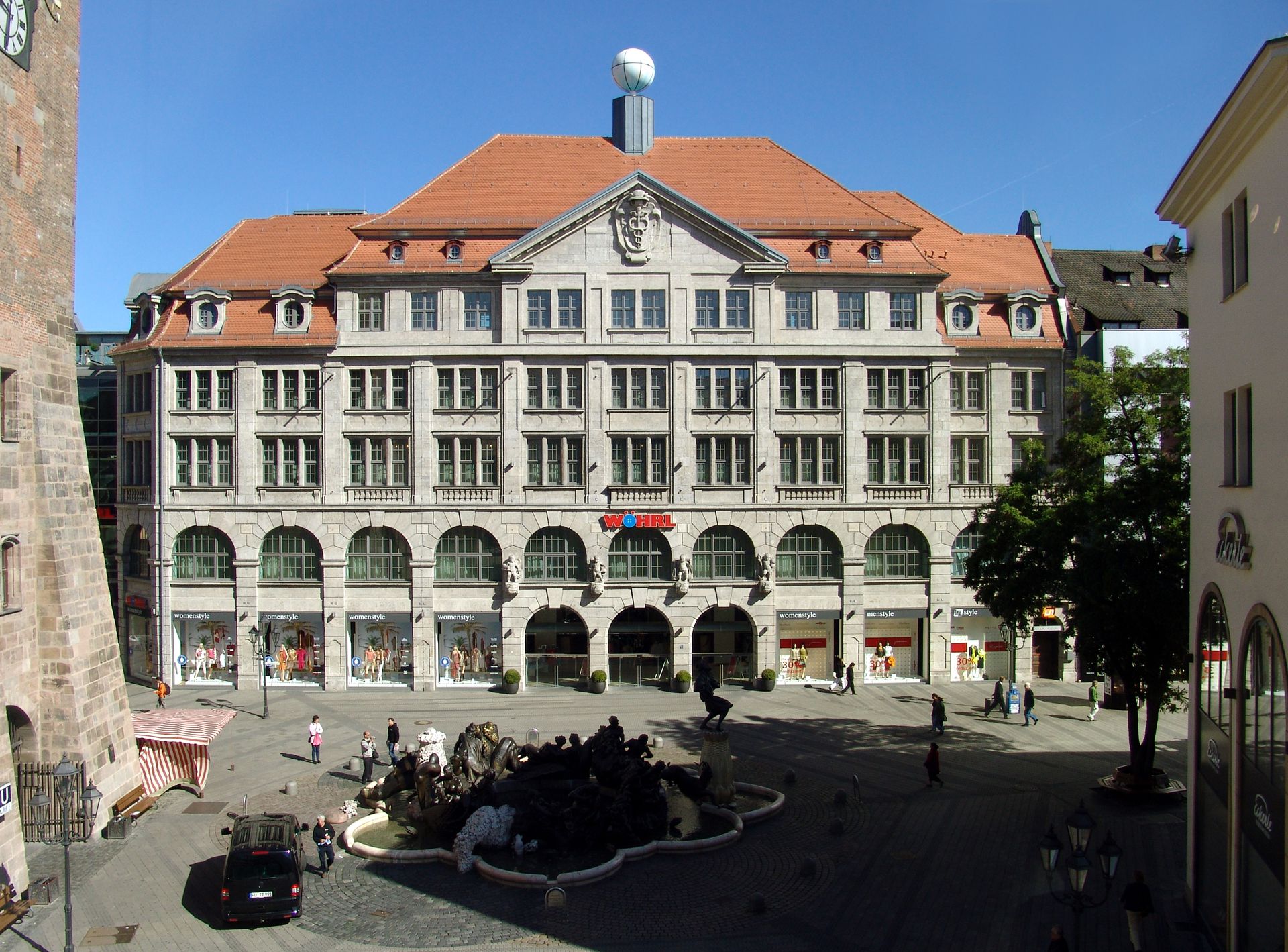 Ehemaliges Kaufhaus Tietz Gesamtansicht