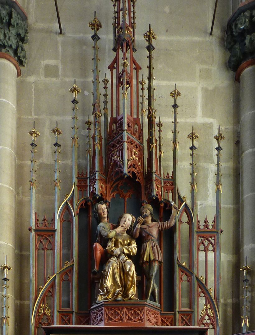 Sebaldus  Altar Gesprenge mit Martyrium einer Heiligen
